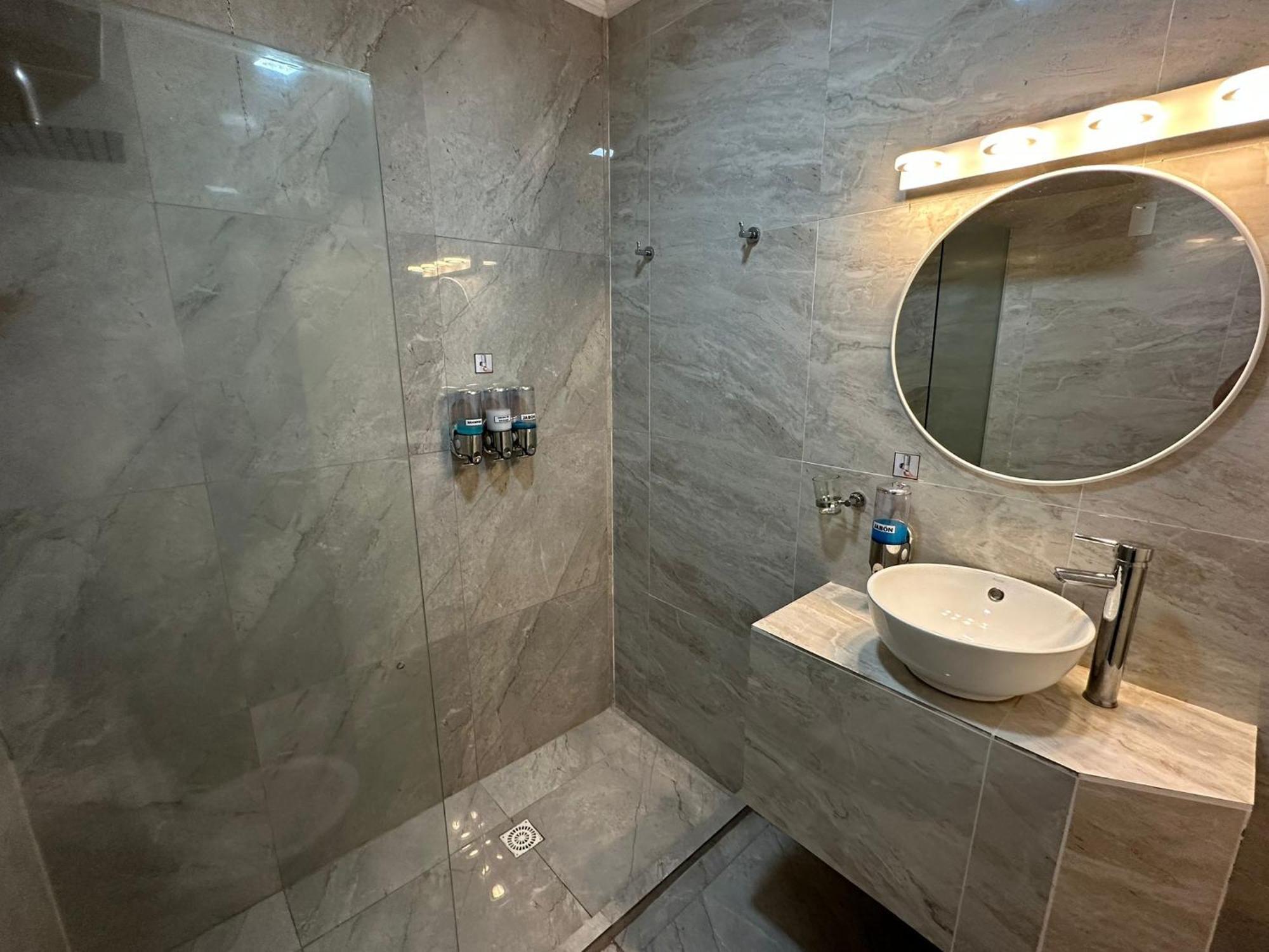 Hotel Lujan Piriapolis Bagian luar foto