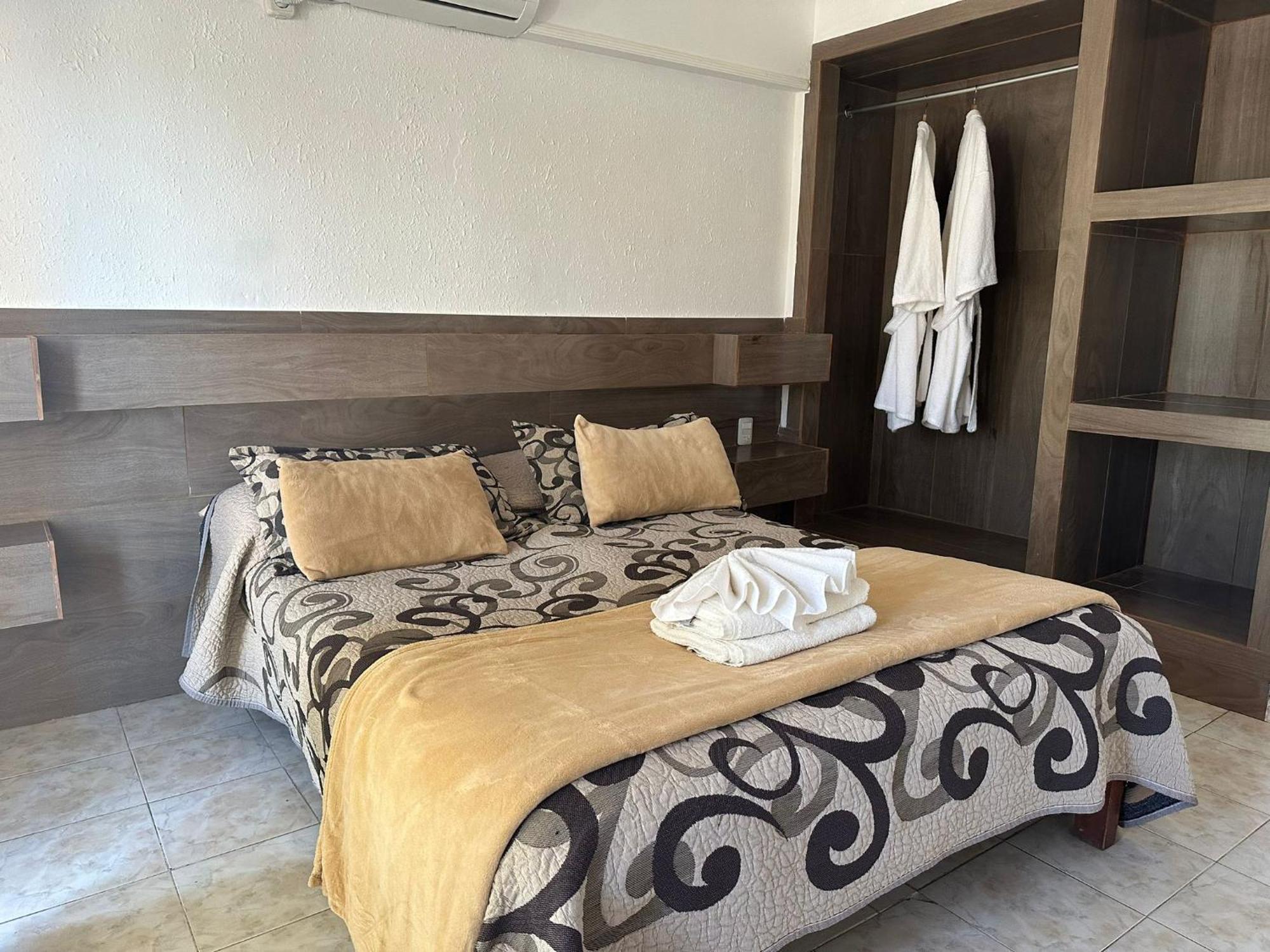 Hotel Lujan Piriapolis Bagian luar foto